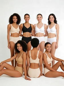 Ensemble soutien-gorge sans couture et sans armatures porté par divers modèles