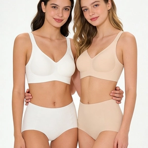 Lingerie Sans Couture Pour Femmes Top Et Bottom Soutien-Gorge Sans Armature Support Bande De Gelée Bretelles Larges