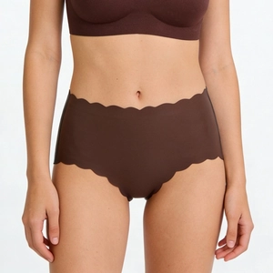 Seamless brown lingerie set with scalloped edge wireless bra and high waist panties