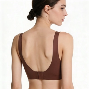 Reggiseno marrone senza cuciture con scollatura a U profonda e spalline ampie di sostegno