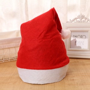 Bonnet de Noël Classique en Tissu Non Tissé Rouge et Blanc Pour Adultes Et Enfants Chapeau De Père Noël Festif Décoration De Fête Accessoire De Costume