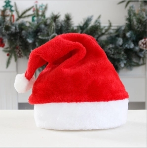 Détail du bonnet de Noël en peluche épaisse de qualité supérieure avec pompon blanc et fourrure