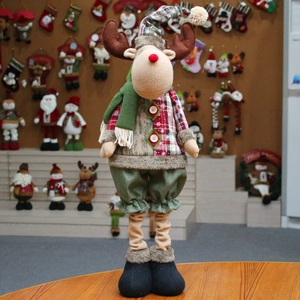 Poupée renne de Noël debout de 76 cm avec chapeau à carreaux et écharpe verte