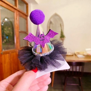 Halloween glitter hat hair clip for kids with purple bat motif and glowing LED lights