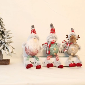 Knitted Christmas plush set with Santa Claus, Snowman and Reindeer figurines for decor