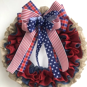 Couronne de jute patriotique 40cm avec rubans rouge blanc bleu pour le Jour de l'Indépendance