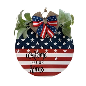 Couronne de porte bois Fête de l'Indépendance avec nœud rustique et décorations étoilées