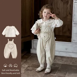 Vêtements Bébé Fille Coréen Blouse Manches Longues Fleurie Et Pantalon à Bretelles Volants Cœur Tenues En Coton