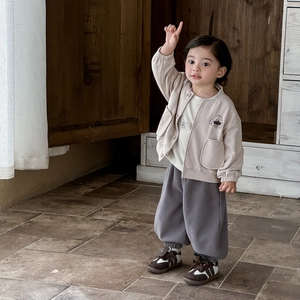 Ensemble 3 pièces printemps pour garçon avec veste beige à chien et pantalon gris