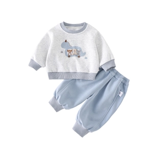 Set neonato con felpa grigia e pantaloni blu con ricamo a forma di bus dinosauro