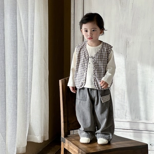 Three-piece boy clothing set with plaid vest, white bear t-shirt and dark grey denim pants