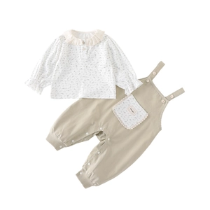 Baby Mädchen Set Frühling geblümtes Hemd und grüne Latzhose mit Spitzenkragen Detail