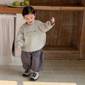 Cute three bears light green sweatshirt and brown trousers two-piece set for toddler boys