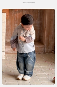 Details zur Jungen Color-Block Kapuzenjacke und vintage blau gewaschenen Jeanshose