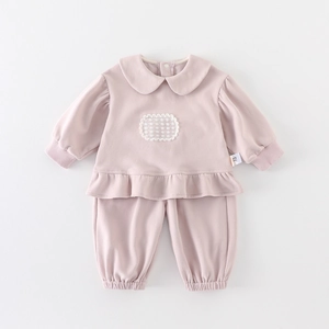 Ensemble bébé fille deux pièces en coton avec sweat à volants et pantalon rose doux