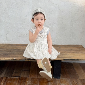 Floral baby girl suspender dress set with grey t-shirt and white lace headband