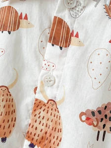 Short sleeve baby cotton romper with cute animal prints and durable white buttons