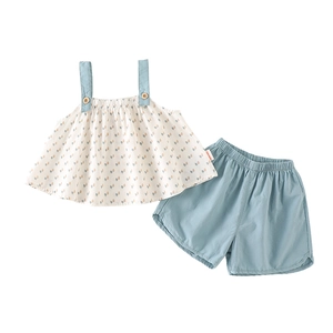 Set estivo neonata con canotta in cotone a fiori e pantaloncini blu coordinati