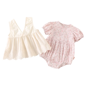 Body bébé à fleurs avec gilet en dentelle en coton doux, parfait pour l'été