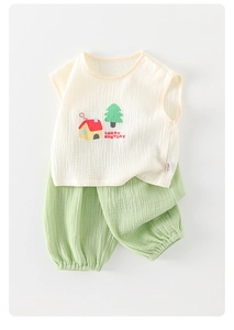 Detail of soft cotton gauze baby set with Lucky Everyday print and mint green pants