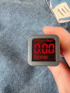 Détecteur portable d'agent fluorescent pour vêtements de bébé en denim avec écran rouge