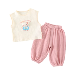 Ensemble d'été en gaze de coton pour bébés avec débardeur chat et pantalon rose