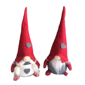 Set di gnomi natalizi maschio e femmina con cappelli a cuore rosso per decorazioni festive