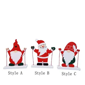 Set di 3 statuette natalizie in legno con gnomi e Babbo Natale e corde da appendere