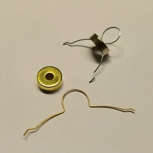 Golden and silver metal caps with wire hangers for Christmas ornament ball accessories