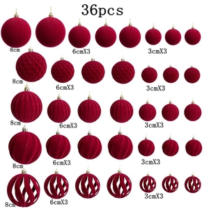 36er-Set rote beflockte Weihnachtskugeln mit strukturierten Designs in verschiedenen Größen