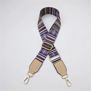 Bandoulière réglable à motifs ethniques colorés avec finitions en cuir et crochets dorés