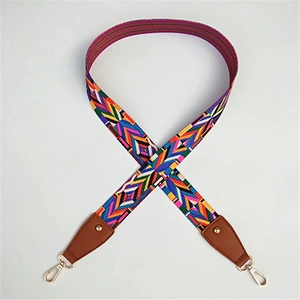 Tracolla intrecciata in stile etnico Tracolla di ricambio larga Tracolla multicolore con motivo geometrico con chiusura in lega per borsa a tracolla