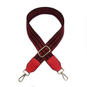 Tracolla larga regolabile per borsa con motivo geometrico rosso nero e ganci dorati
