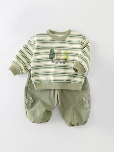Baby boy 2-piece cotton striped sweatshirt and jogger set with magic tree print