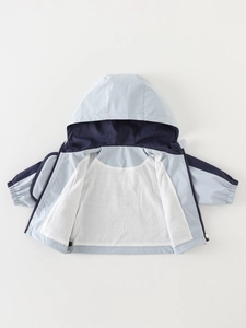 Boys casual hooded windbreaker jacket with blue color block design and mesh lining