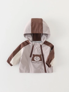 Baby boy autumn winter hooded windbreaker with cartoon bear patch and color block design