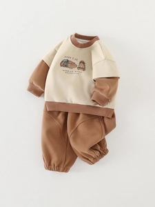 Children's two-piece cotton tracksuit with guinea pig sweatshirt and brown joggers set