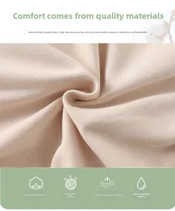 Detail von hochdichtem beige Strickstoff für Baby-Strampler, weich und atmungsaktiv