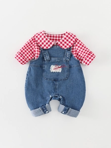 Ensemble chemise vichy rouge et salopette en jean pour bébé fille avec dentelle et nœud