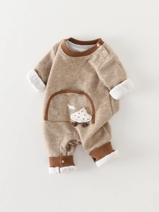Brown long-sleeve baby romper with cat print and mushroom detail for newborn infants