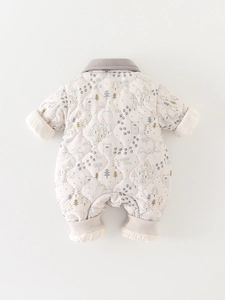 Thickened quilted baby winter romper with bear and forest patterns on off-white fabric