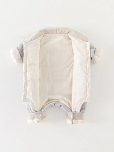 Combinaison hivernale pour bébé en bleu-gris avec rembourrage chaud et boutons-pression