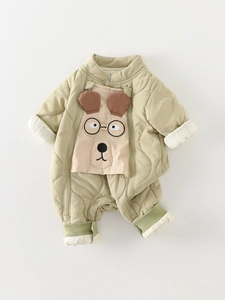 Thickened baby romper with cute dog embroidery and quilted texture for autumn and winter