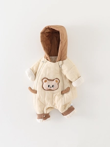 Quilted baby romper with double zippers and cute bear patch for autumn and winter