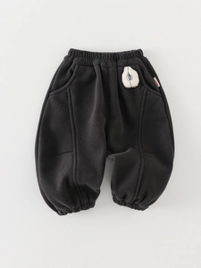 Pantalon de sport enfant gris foncé avec broderie poire et taille élastique confortable