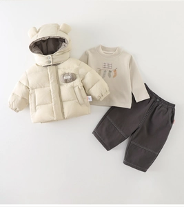 Ensemble d'hiver 3 pièces pour bébé avec manteau à capuche oreilles d'ours et pantalon