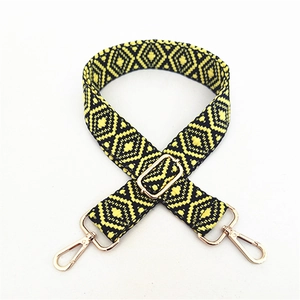 Bandoulière large ajustable avec motif géométrique de losanges jaune et noir intense