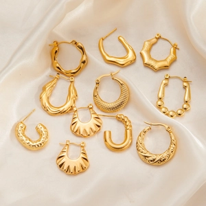 Vintage Gold Stainless Steel Hoop Earrings For Women Irregular Hammered Texture Geometric Stud Earrings Fashion Jewelry Accessory
