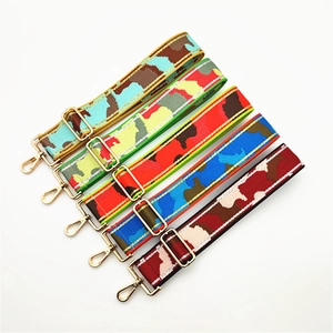 Adjustable wide camouflage shoulder strap for bags with gold metal swivel hooks
