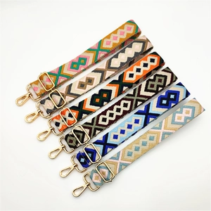 Correas ajustables para bolsos con diseño geométrico de jacquard y cierres dorados
